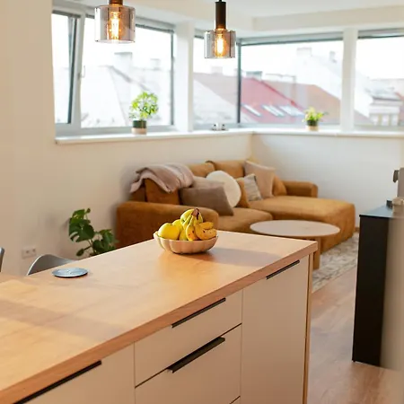 Zlata Kabelka Apartment Plzen